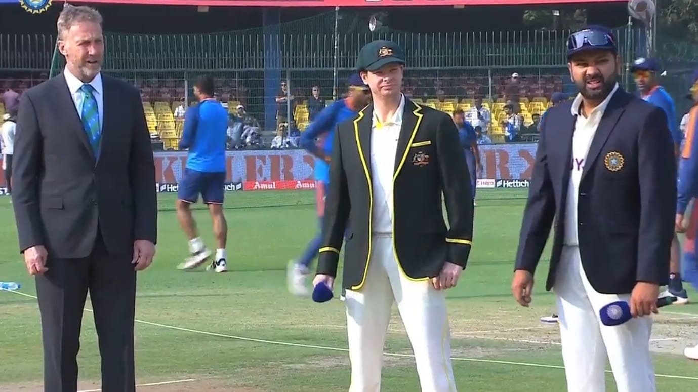 इंदौर भारत ने टॉस जीतकर पहले बल्लेबाजी का फैसला किया।