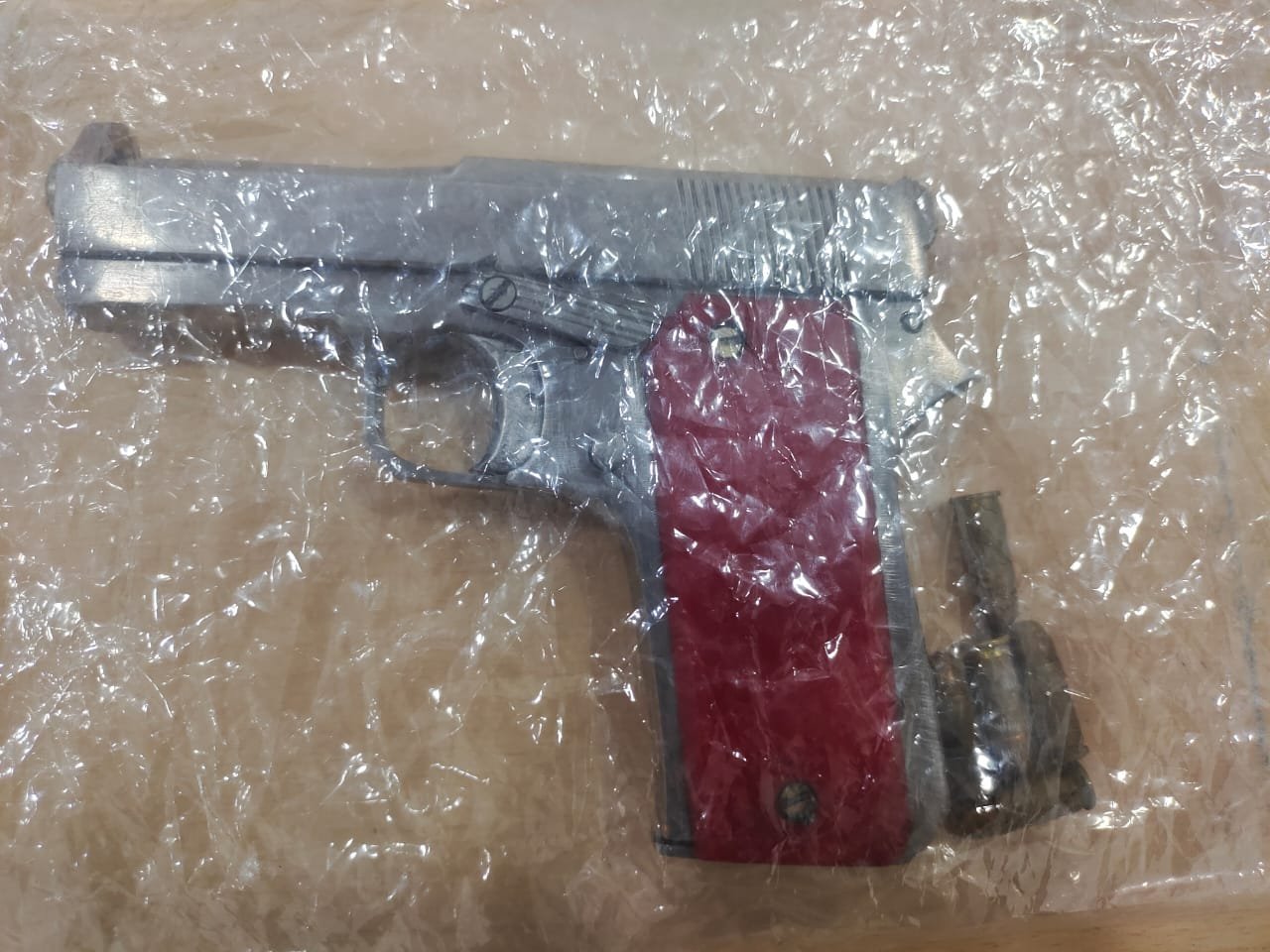 ग्वालियर : अवैध हथियार के साथ एक बदमाश गिरफतार